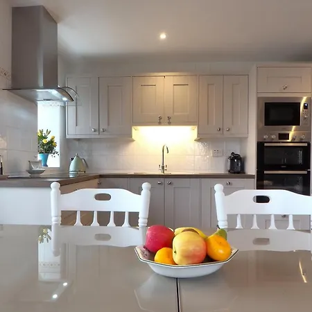 Hillcrest Luxury Apartment Kilrush